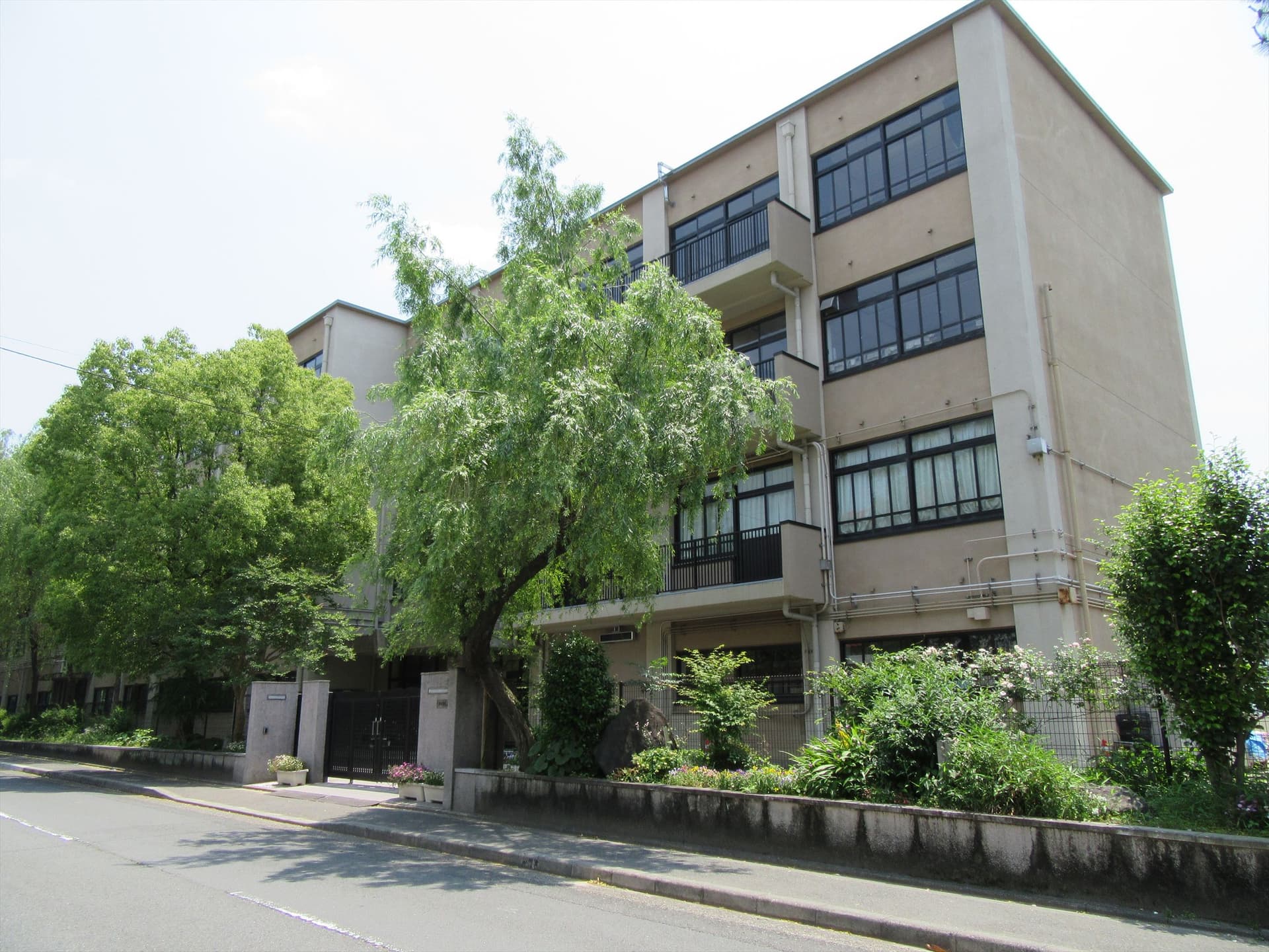 京都市立近衛中学校（京都市左京区）