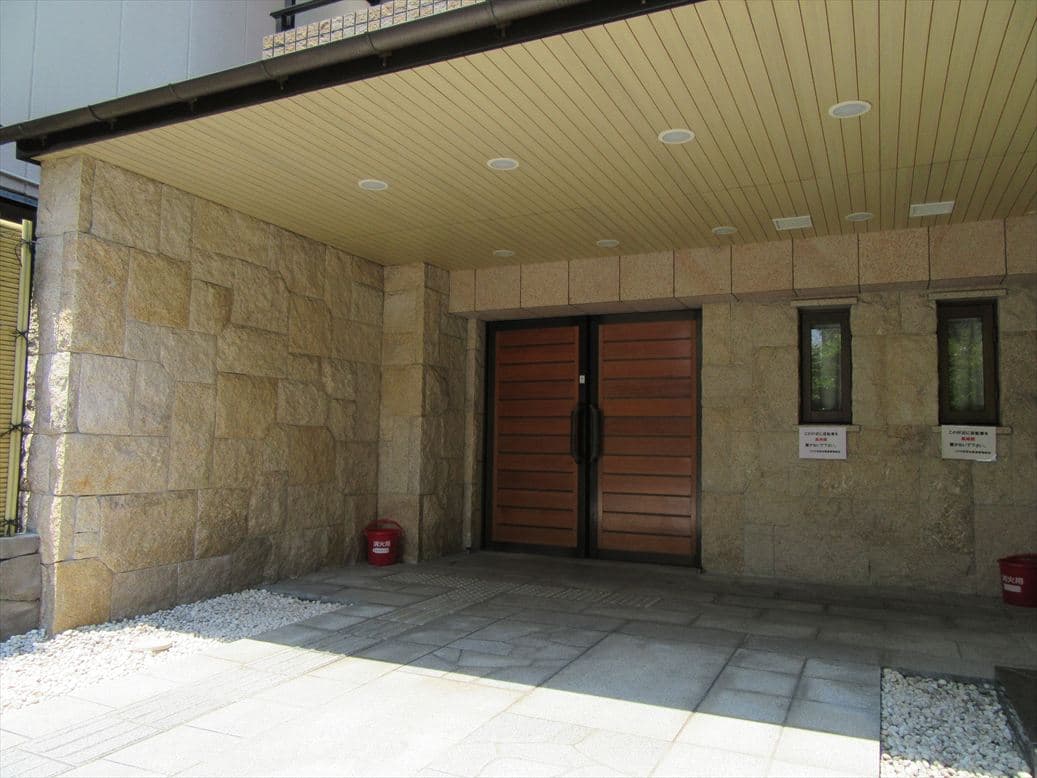 コスモ吉田近衛通の外観