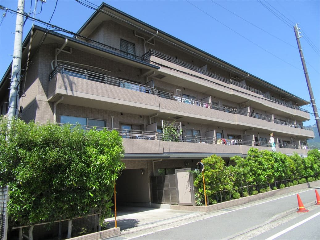 宝ケ池通パークホームズの外観