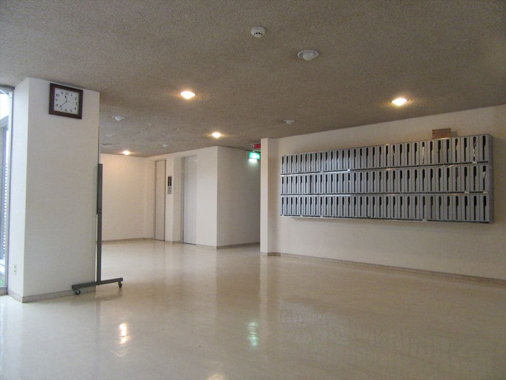 京都グランドハイツの外観