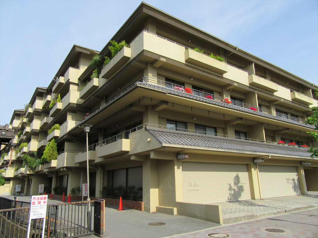 ポルト・ド・岡崎の外観