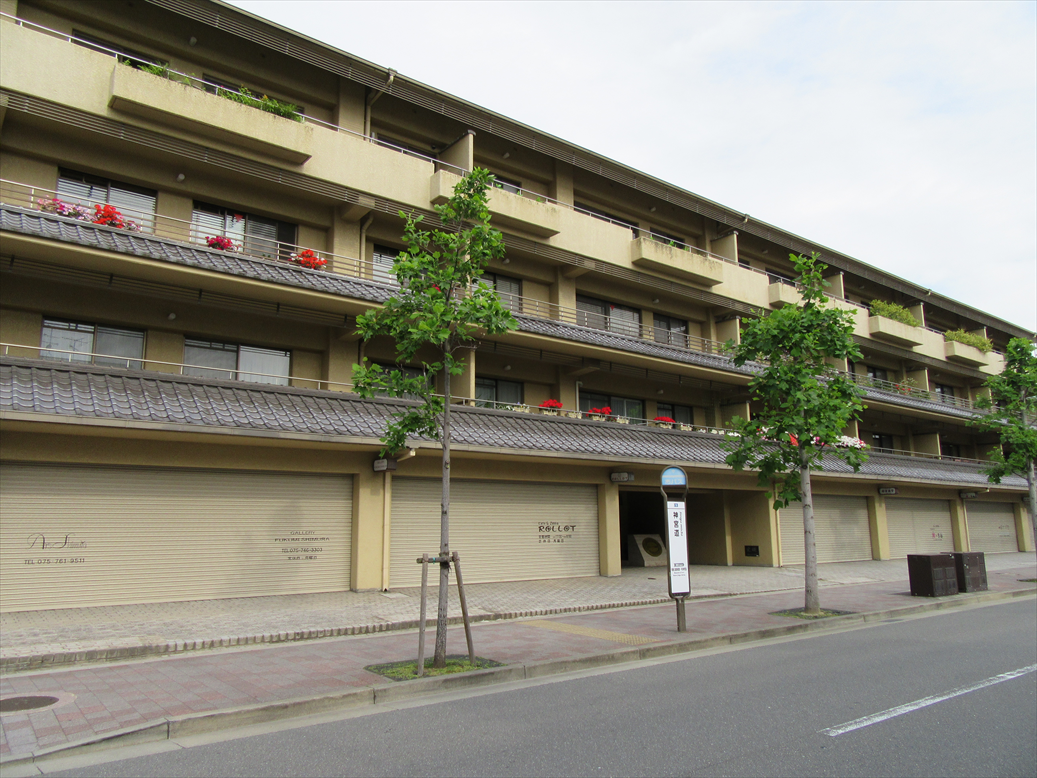 ポルト・ド・岡崎の外観