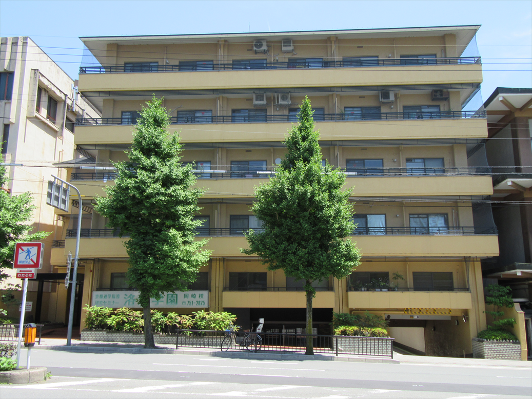 インペリアル東岡崎の外観