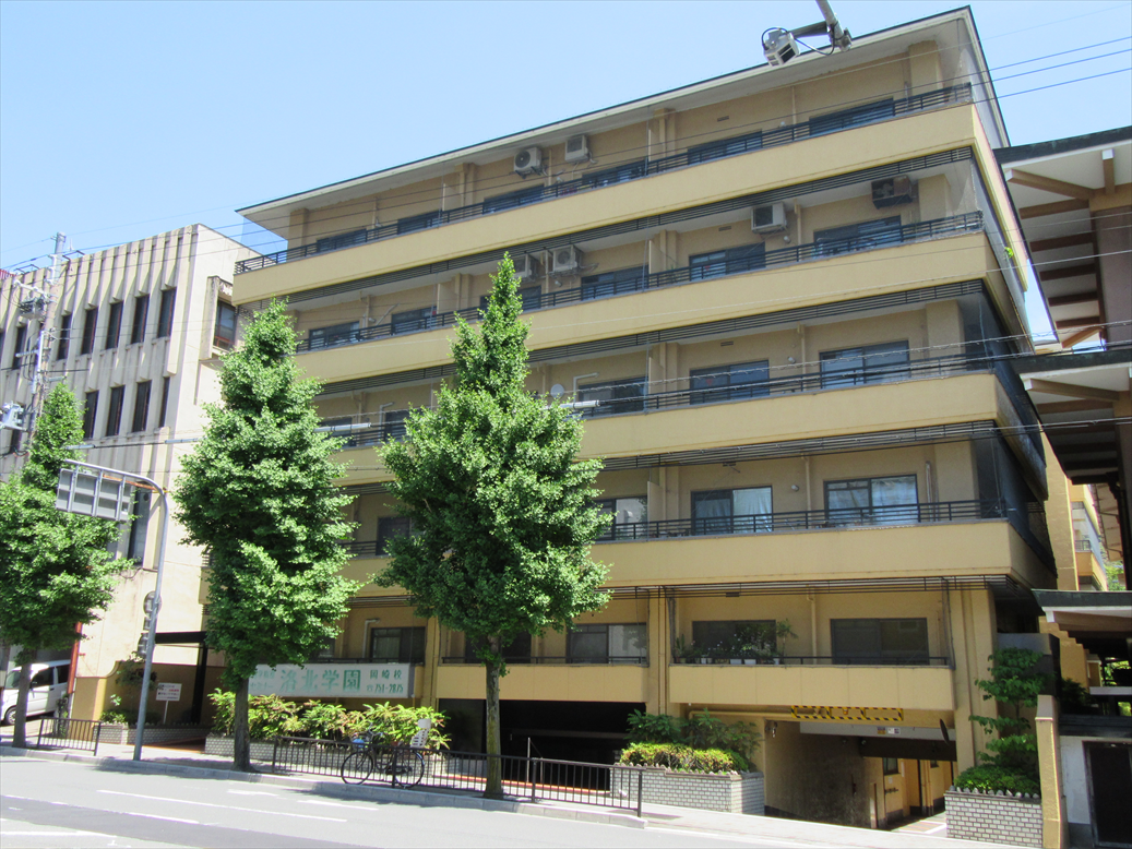 インペリアル東岡崎の外観