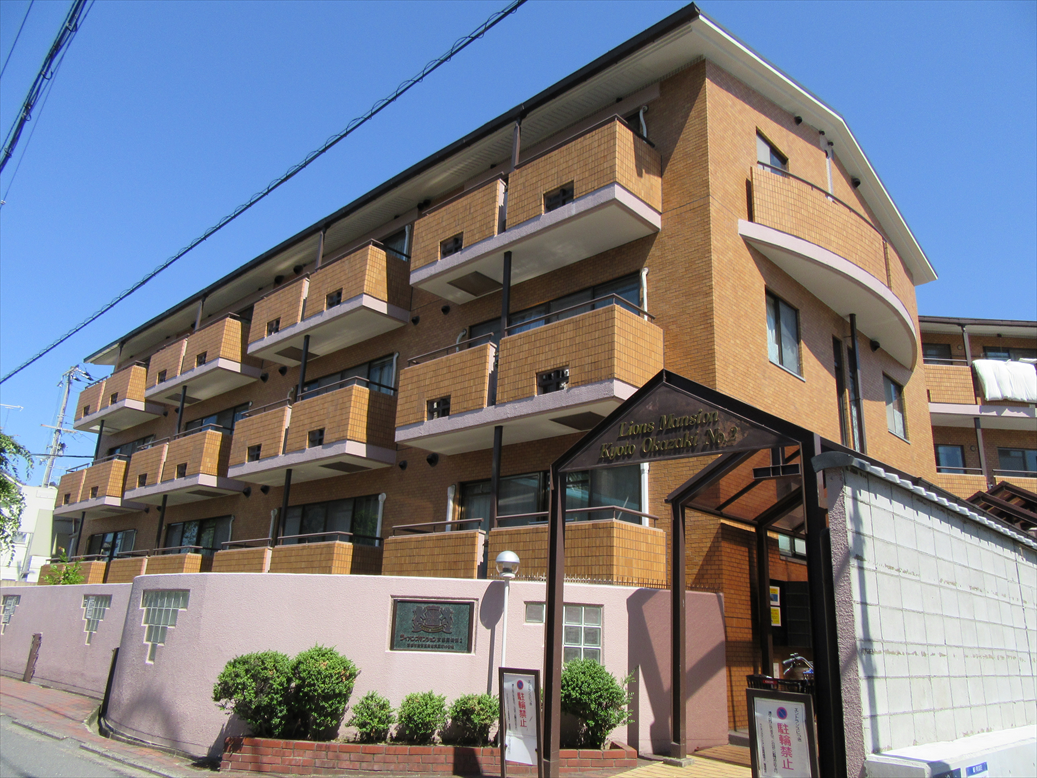 ライオンズマンション京都岡崎第２の外観