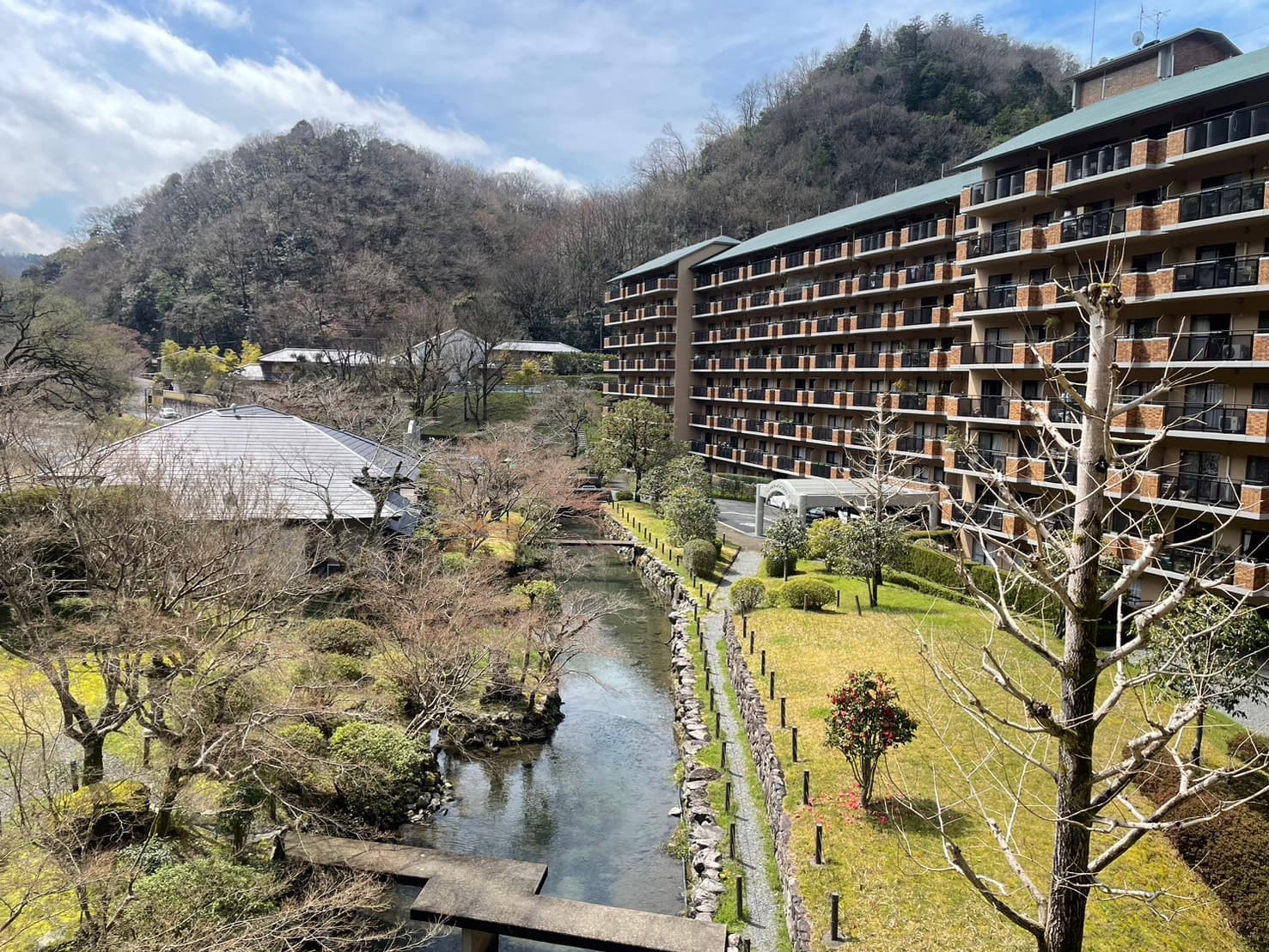 八瀬鱒乃坊アーバンコンフォートの外観