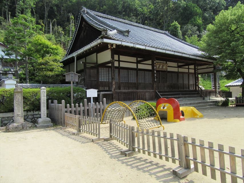 松ヶ崎こども園の外観