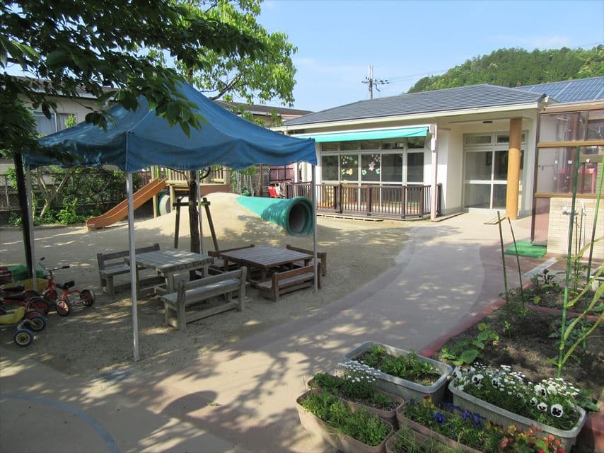 村松保育園の外観