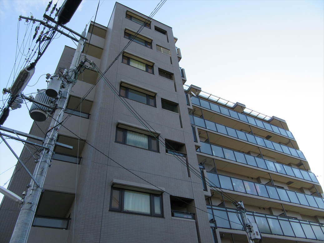 パークノヴァ松ヶ崎　外観
