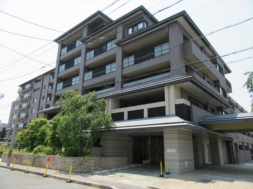 エルパークスクエア京都鴨川の外観