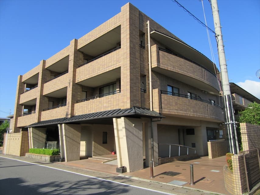 グランシティオ北山通りの外観