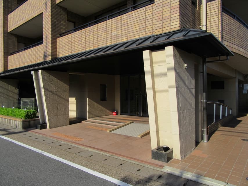 グランシティオ北山通りの外観