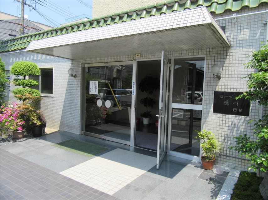 コープ鴨川B棟の外観