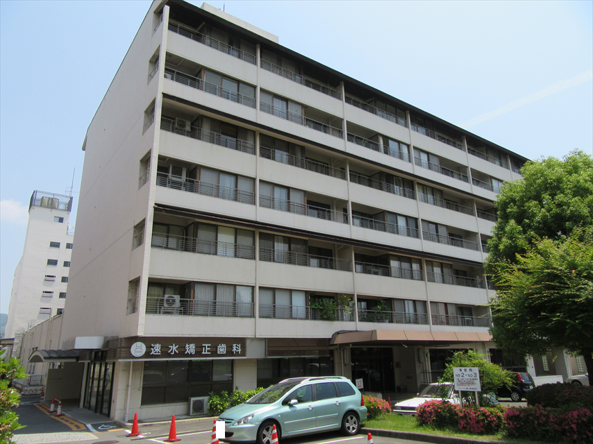 マンハイム鴨川の外観