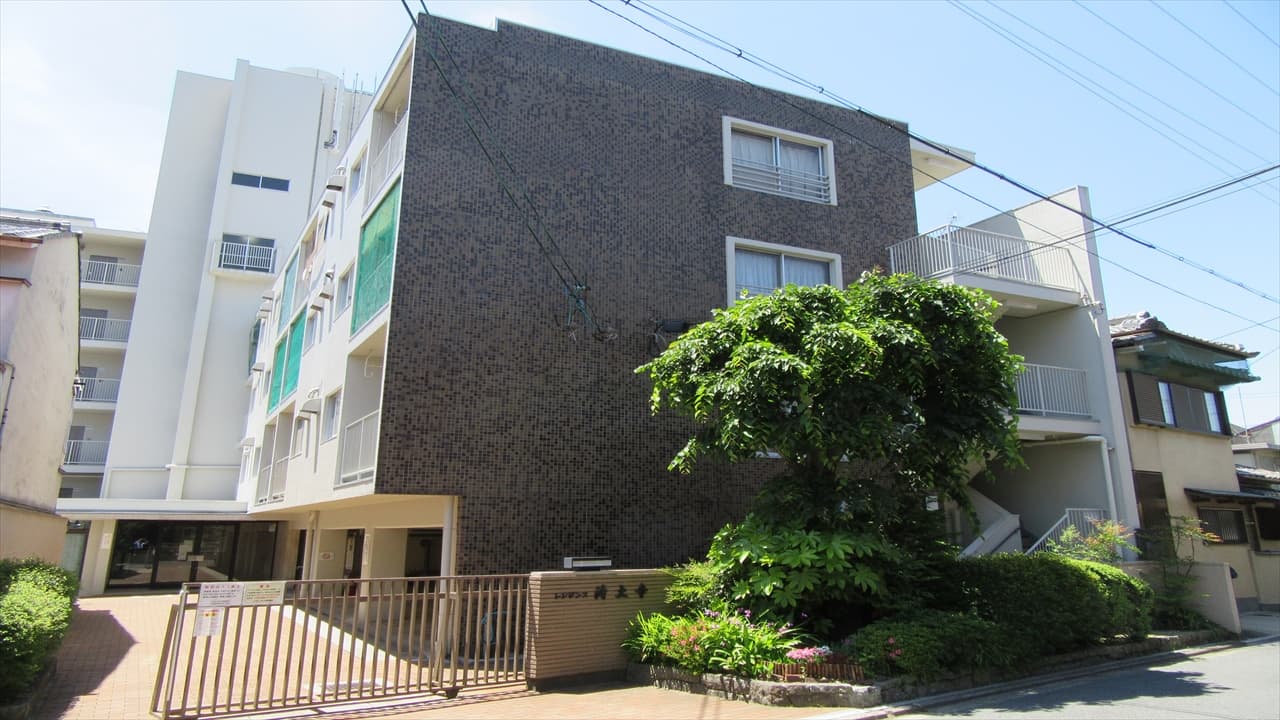 レジデンス浄土寺の外観