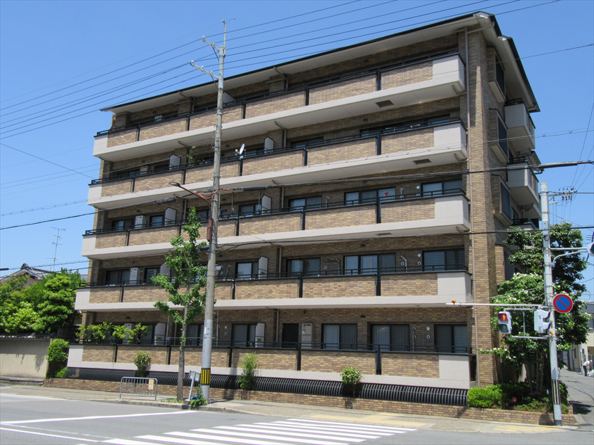 カネボウベルシャトゥ岡崎北御所町の外観