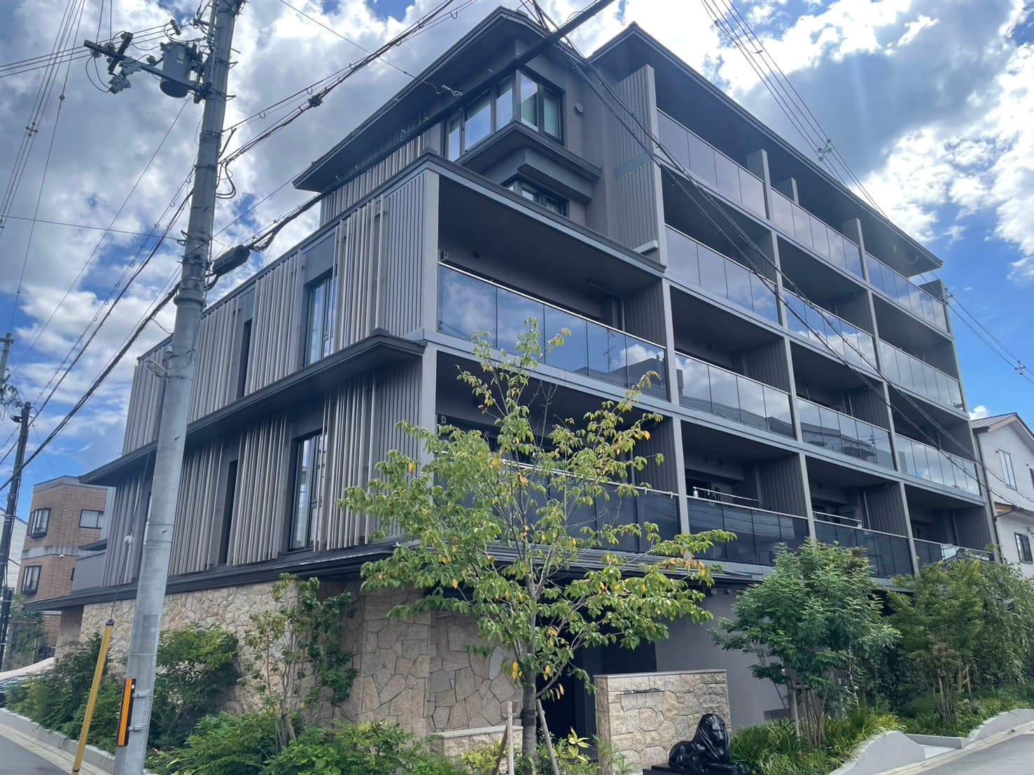 ライオンズ鴨川東の外観