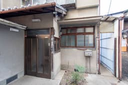 左京区聖護院東町 売土地｜建築条件なし・土地約60.2坪・吉田東通に面す・幅員約6.9mの開放感の画像