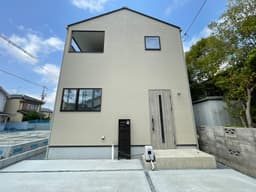 【左京区一乗寺｜新築戸建】並列2台駐車可・収納充実（WIC・カップボード付）・2駅利用可の画像