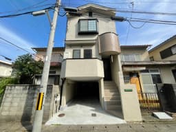 【左京区一乗寺梅ノ木町｜中古一戸建て】2026年10月室内リフォーム済・普通車2台駐車可能の画像