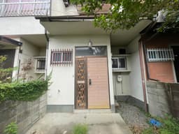 【左京区修学院登り内町|中古テラスハウス】イオンスタイル徒歩5分、生活便利で静かな住環境の画像