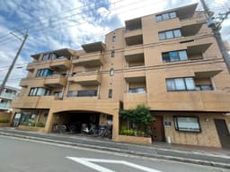 【リライブ修学院|中古マンション】リノベ済み×収納充実で部屋すっきり!5階部分につき眺望・通風良好なお部屋の画像
